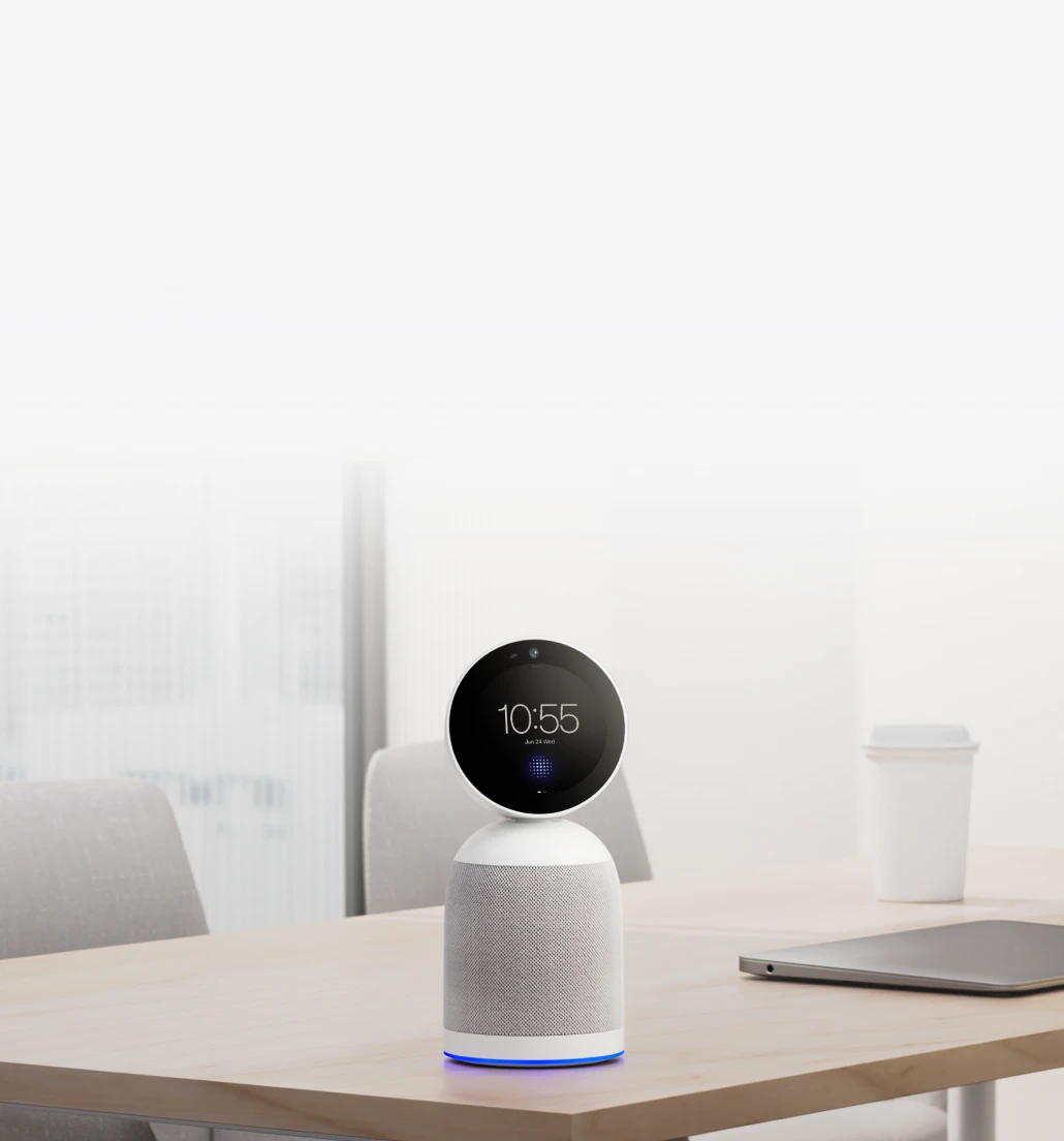 AI Conference Device with Memory