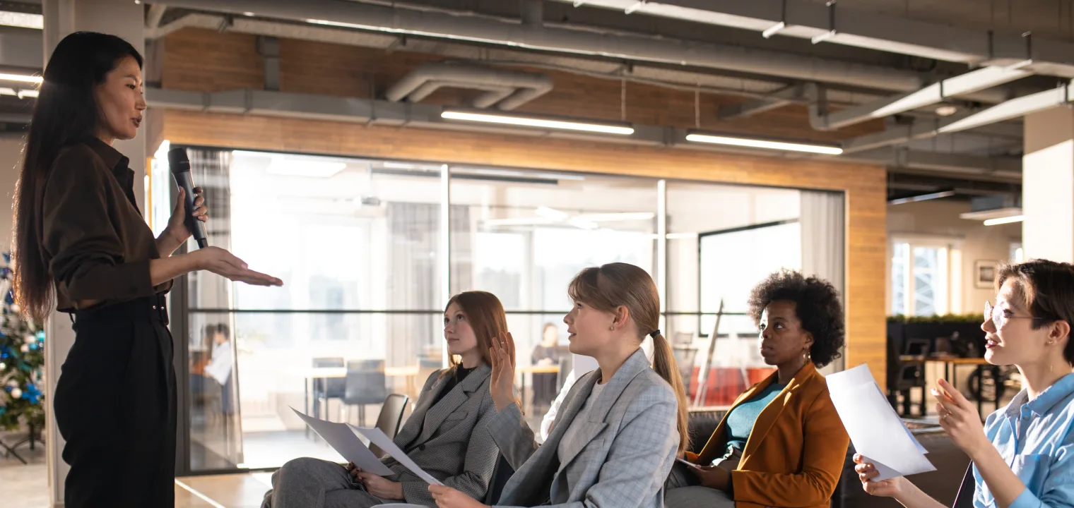 10 Sales Presentation Ideas and Examples That Close Deals